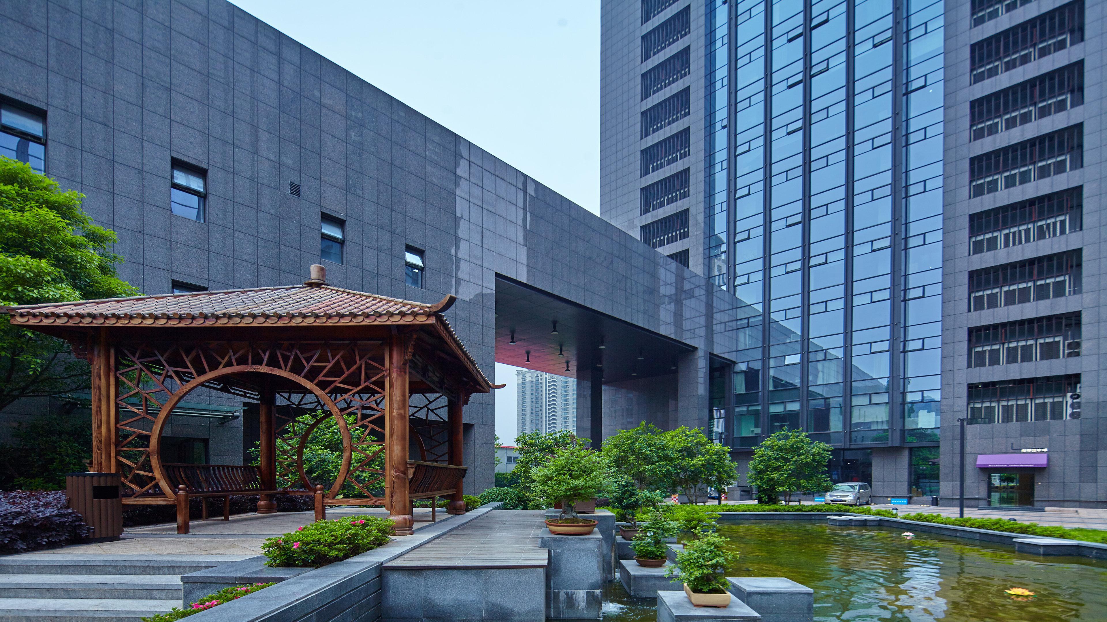 Holiday Inn Express Hangzhou Huanglong Exterior photo